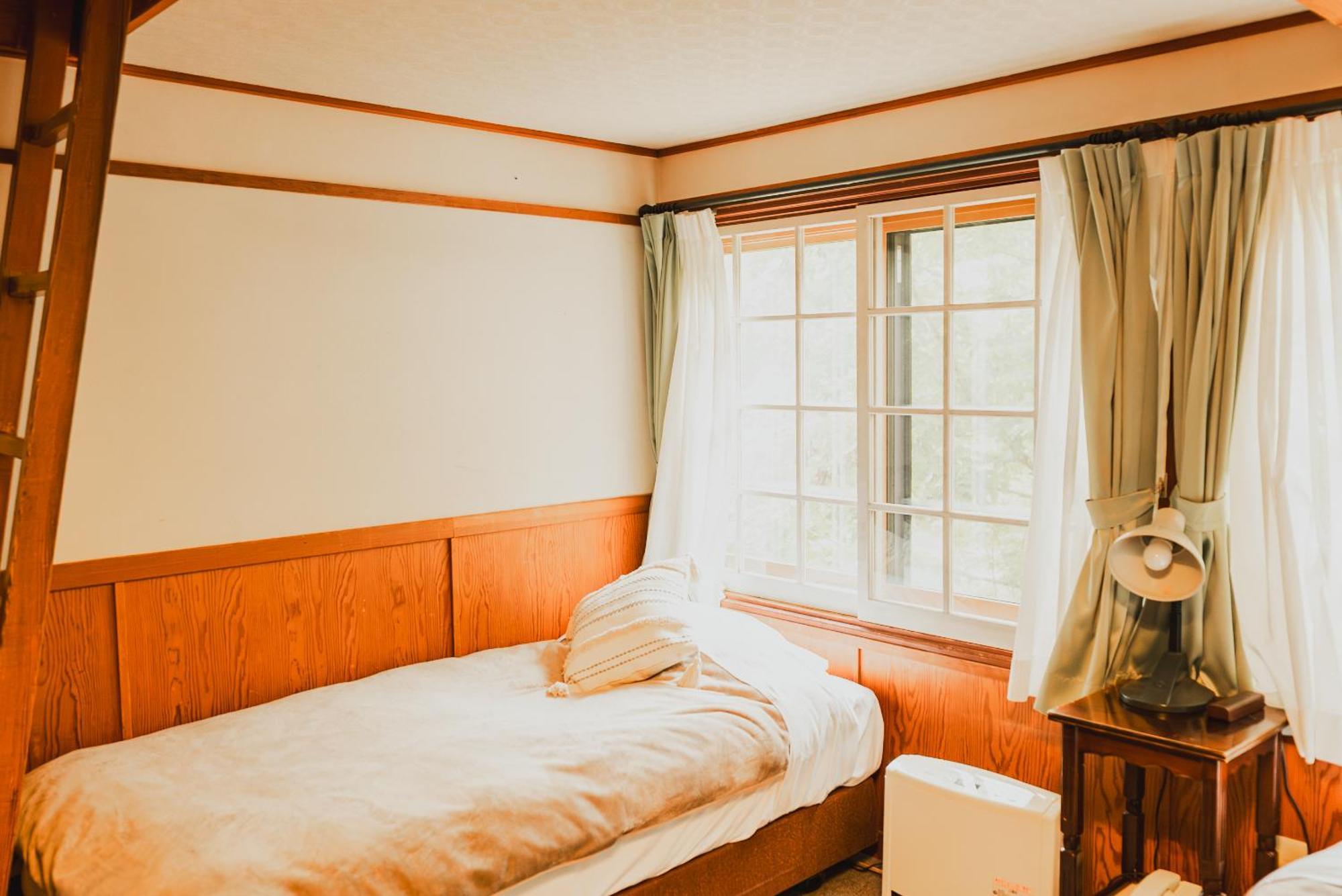 Hakuba Pension & Log Hotel Meteor Exterior foto