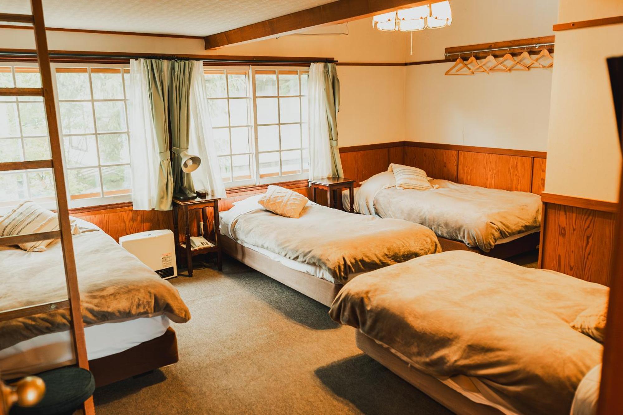 Hakuba Pension & Log Hotel Meteor Exterior foto